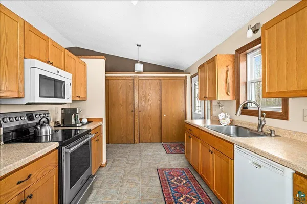 $549,900 | 1404 County Road 4, Carlton, MN 55718