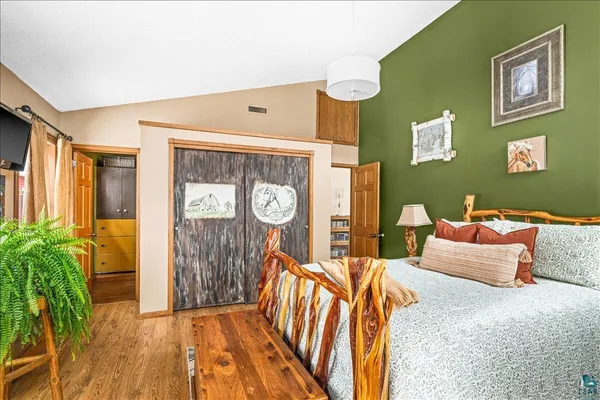 $549,900 | 1404 County Road 4, Carlton, MN 55718