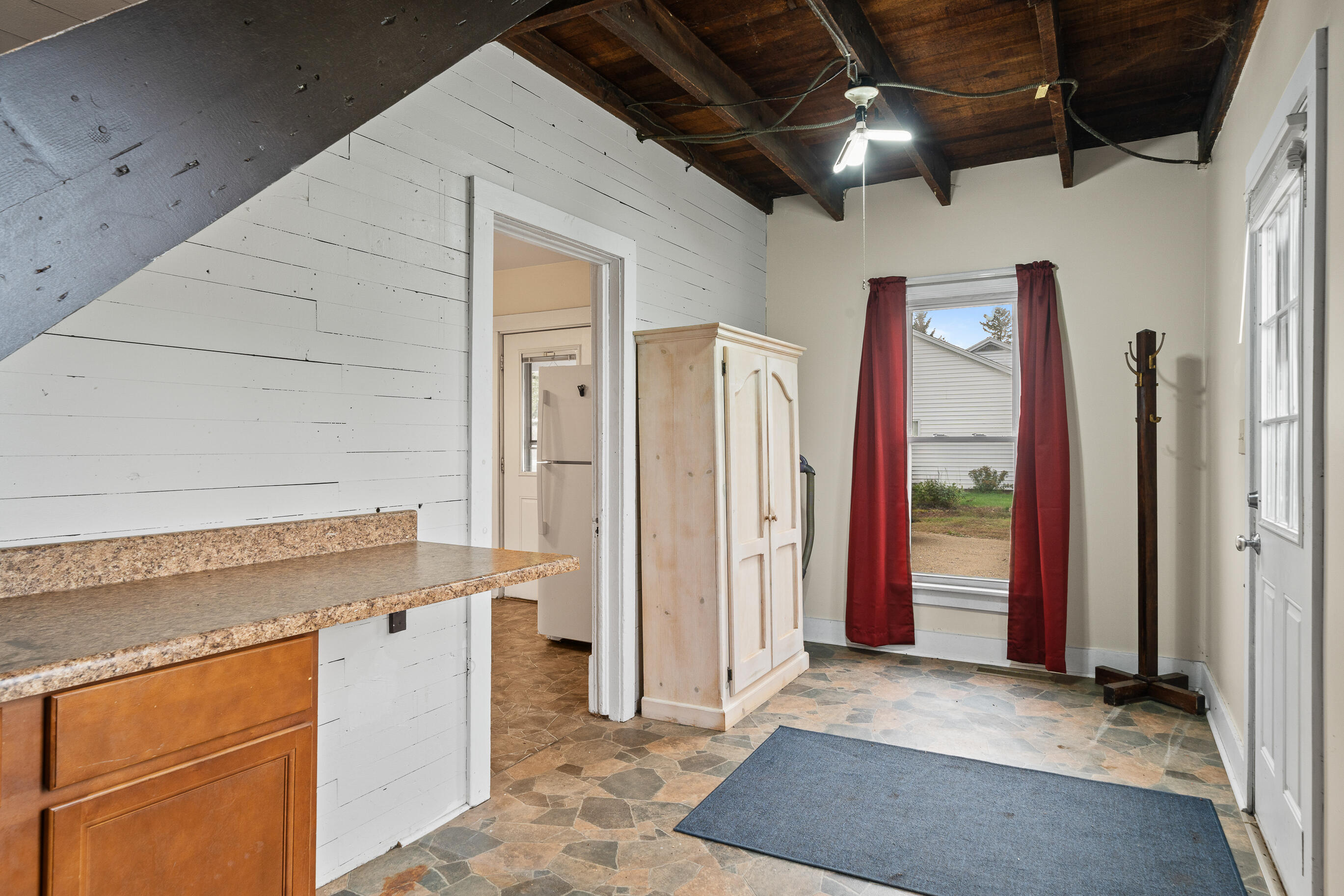 4363 County Rd O Delavan, WI 53115 - Photo 23 of 59 Mudroom
