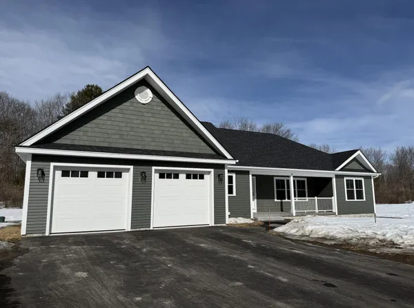 $735,000 | 4 Johnson Farm Road, Buxton, ME 04093