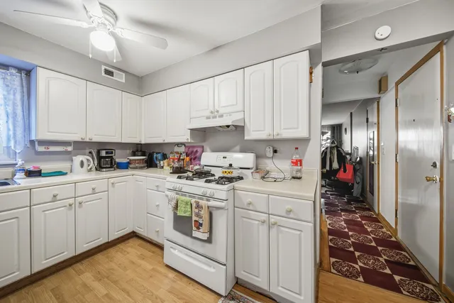 $559,000 | 5230 West Belmont Avenue, Chicago, IL 60641