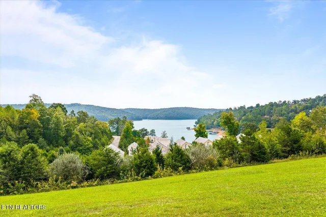 $209,000 | 118 East Hbr Vw Lane, Unit B, La Follette, TN 37766