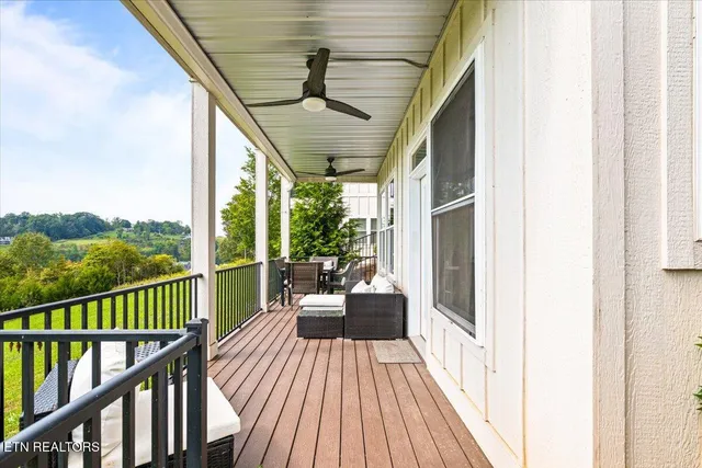 $209,000 | 118 East Hbr Vw Lane, Unit B, La Follette, TN 37766