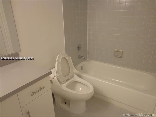 540 South Park Road, Unit 159 Hollywood, FL 33021 - Photo 8 of 19 Gallery Image 8