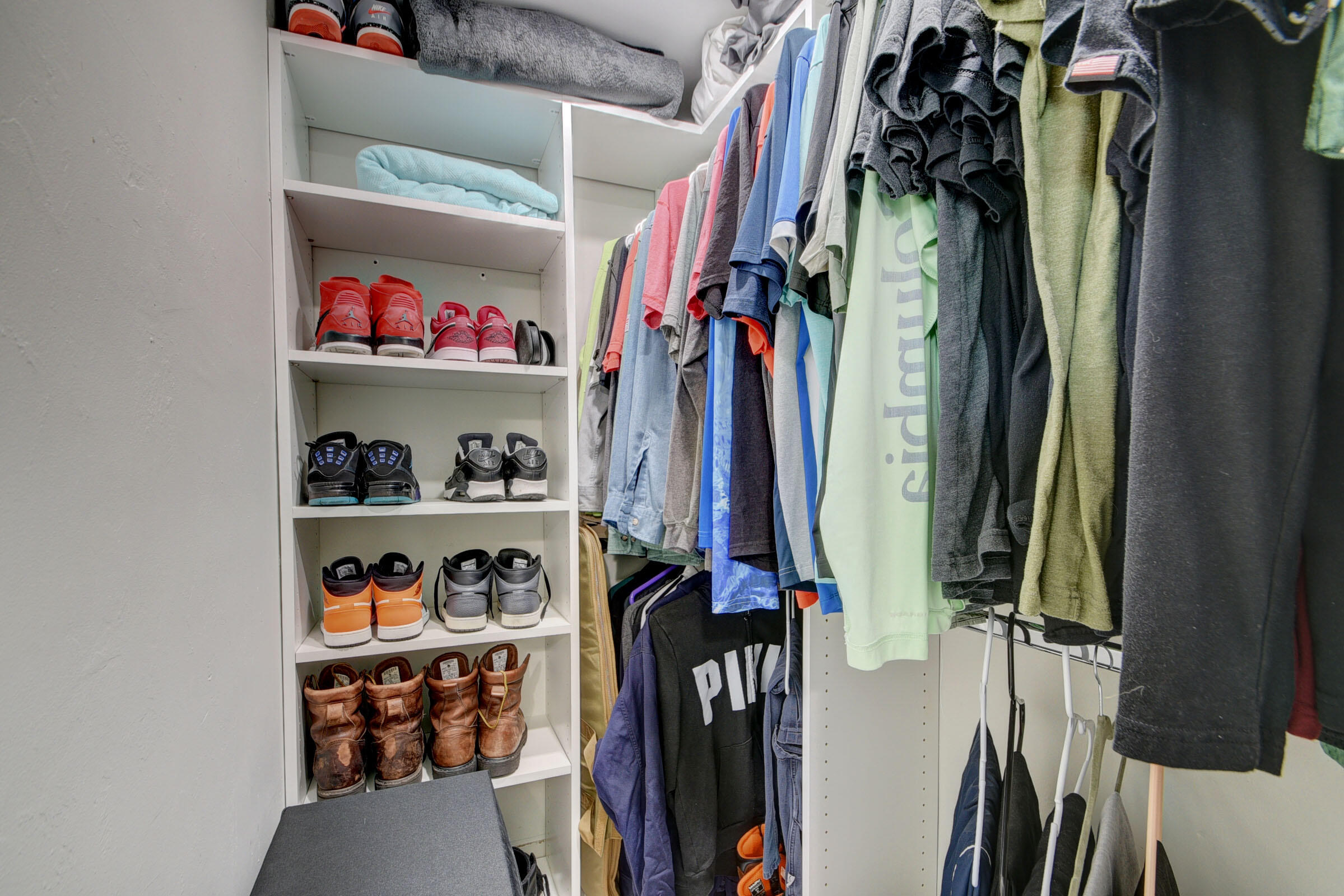 599 Owosso Road Lake Worth, FL 33462 - Photo 11 of 20 599 Master Closet