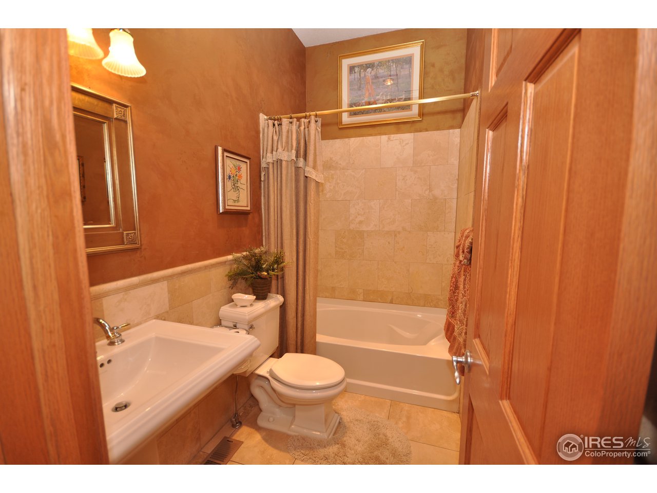 7717 Poudre River Road Greeley, CO 80634 - Photo 13 of 25 main bathroom