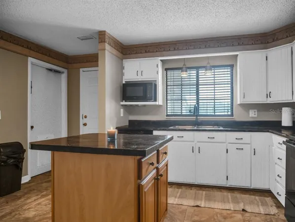 $395,000 | 135 Ashley Lake Drive, Melrose, FL 32666