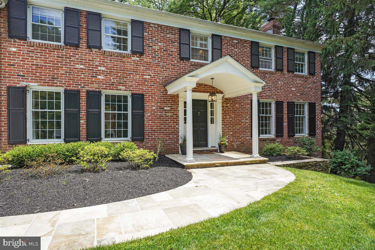 890 Westover Road Newtown Square, PA 19073 - Photo 3 of 70