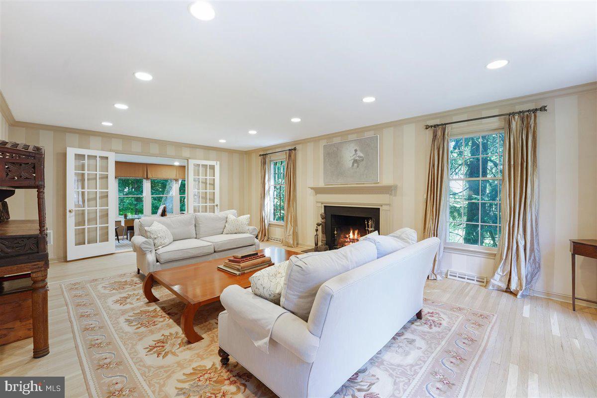890 Westover Road Newtown Square, PA 19073 - Photo 6 of 70