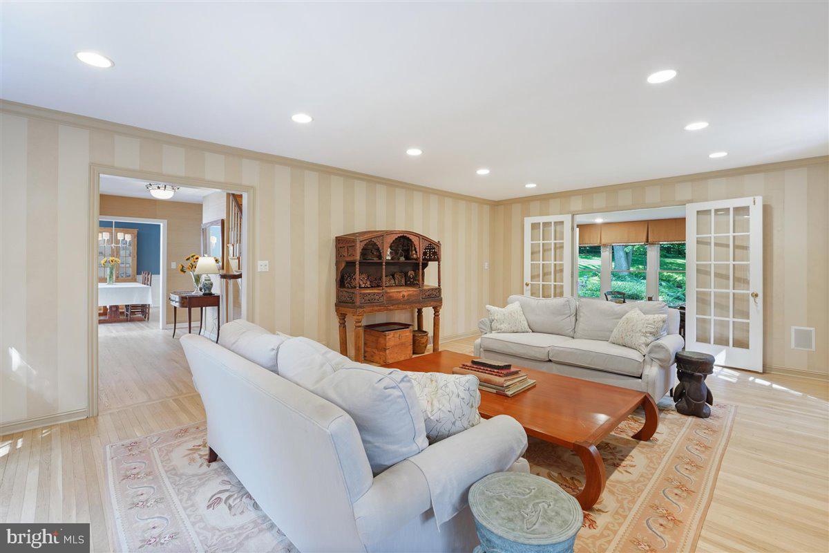 890 Westover Road Newtown Square, PA 19073 - Photo 7 of 70