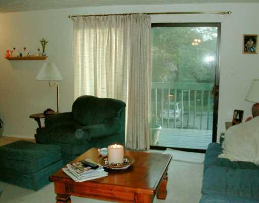 616 Deer Watch Road Bridgeville, PA 15017 - Photo 8 of 8 Living Room.