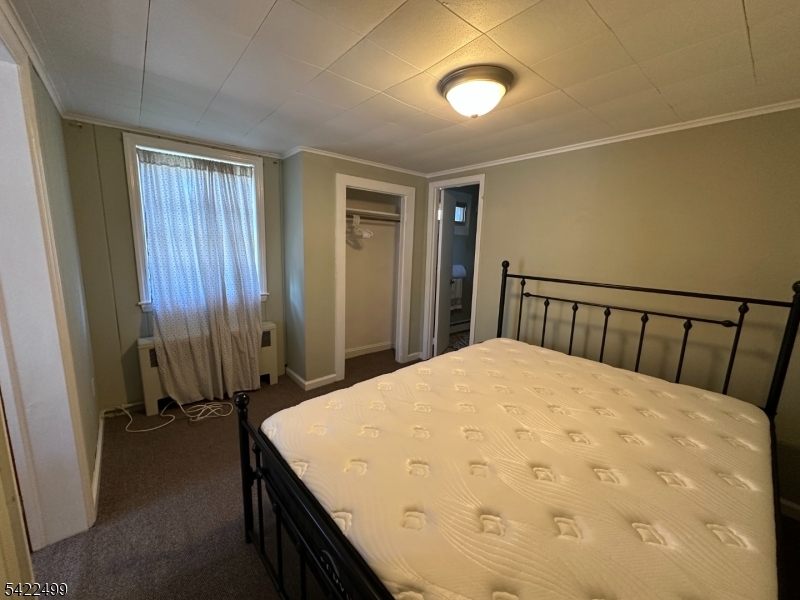 27 Center Street Clinton, NJ 08809 - Photo 7 of 13