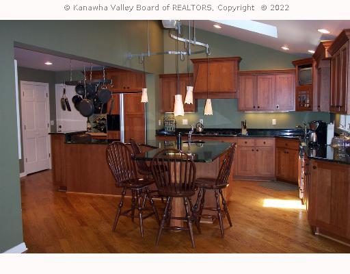 1407 Connell Road Charleston, WV 25314 - Photo 5 of 8 Interior Space/Layout.