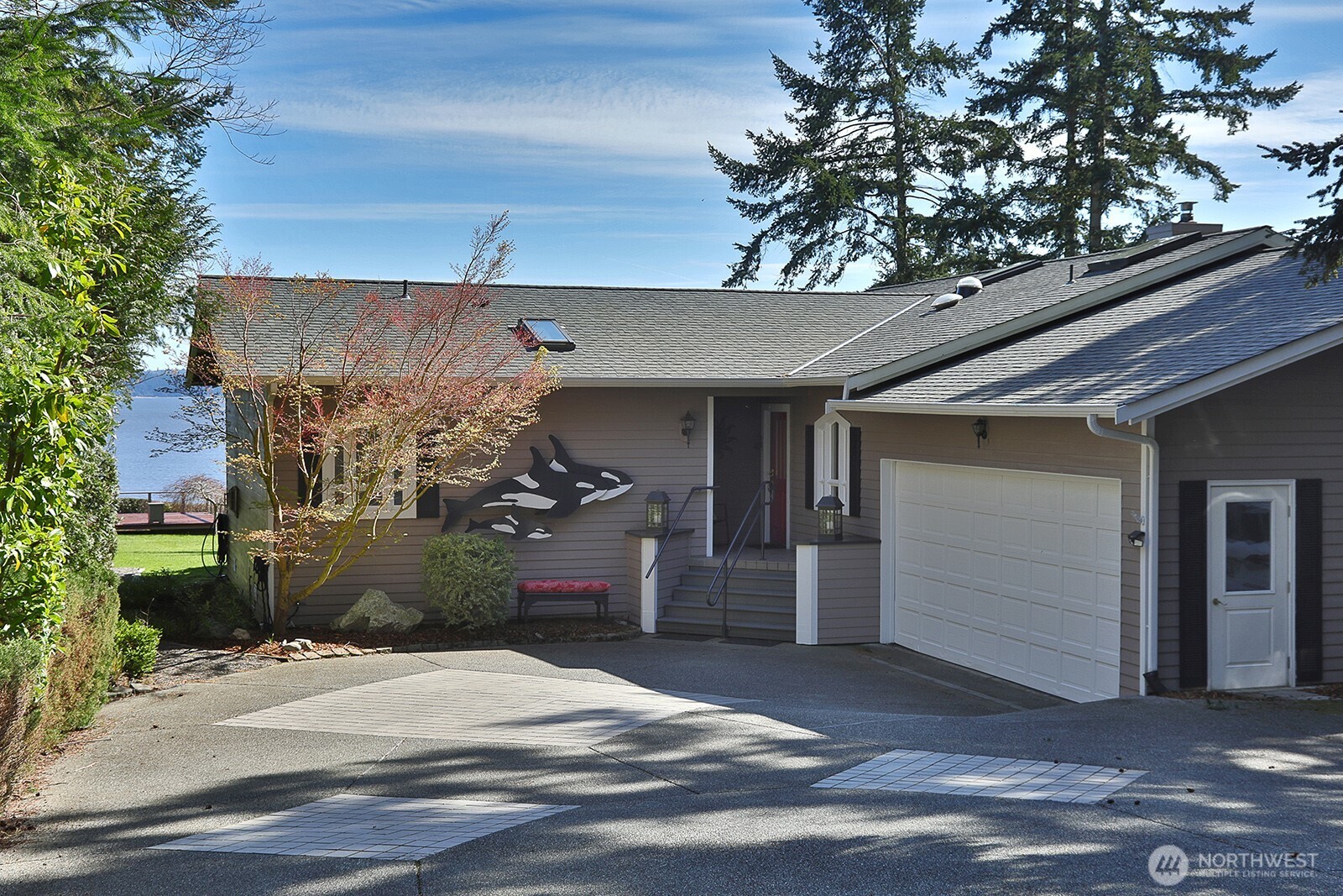 2693 North Bluff Road Greenbank, WA 98253 - Photo 2 of 40 Gallery Image 2