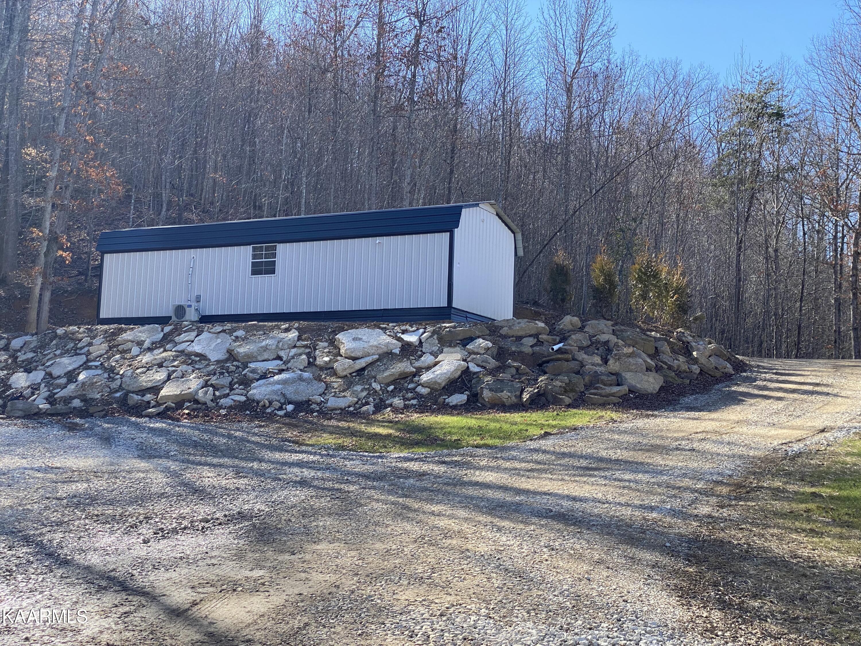 1110 Straight Fork Road Huntsville, TN 37756 - Photo 5 of 36 14770756-4F3F-4D11-B46D-EA383385F949