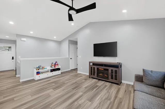 $389,000 | 654 Locust Lane, Evansville, WI 53536