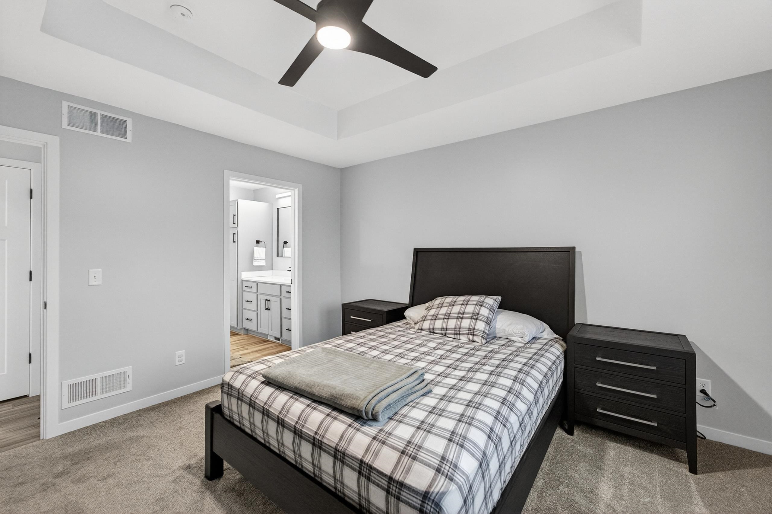 654 Locust Lane Evansville, WI 53536 - Photo 20 of 40