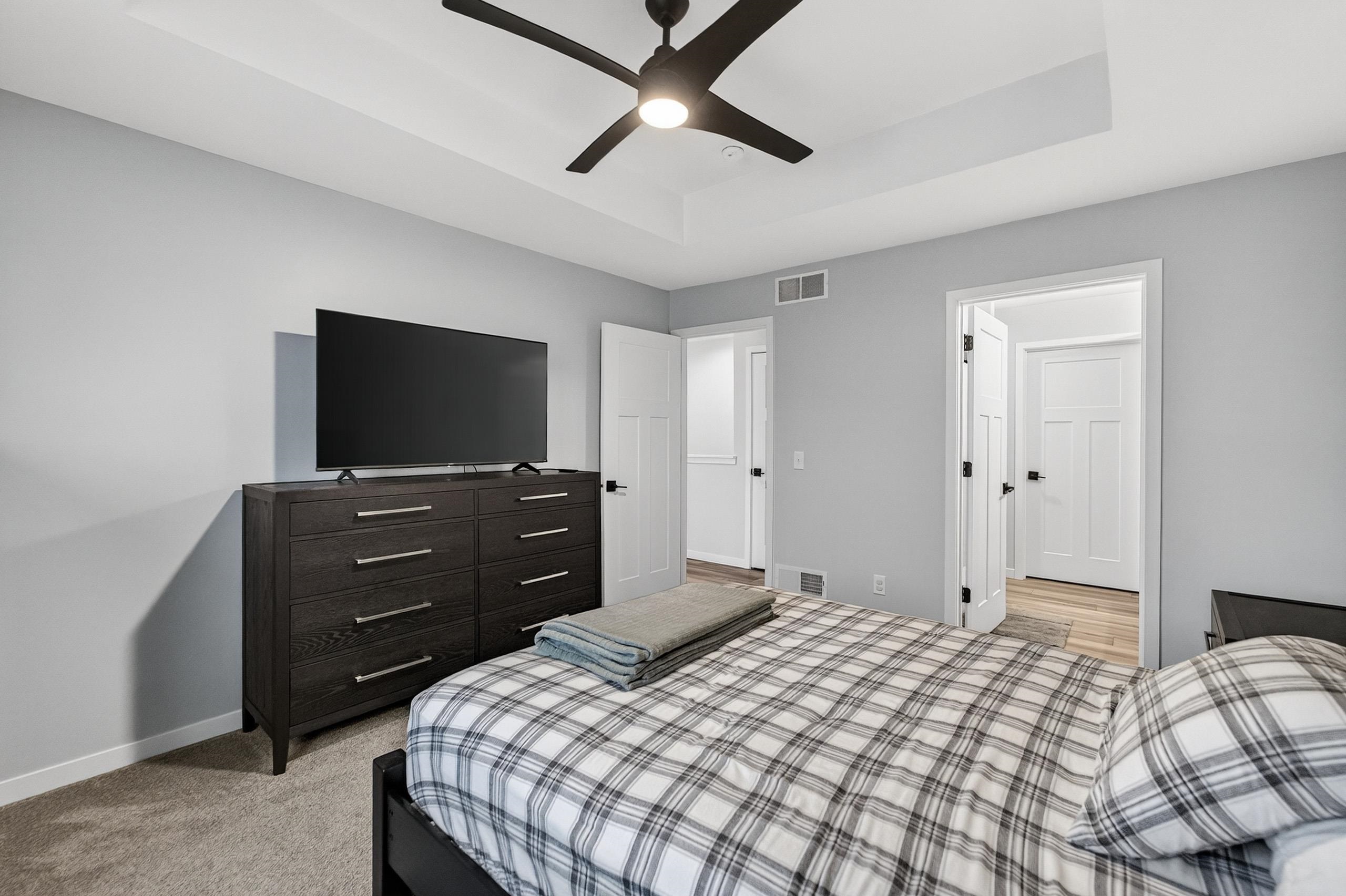 654 Locust Lane Evansville, WI 53536 - Photo 21 of 40