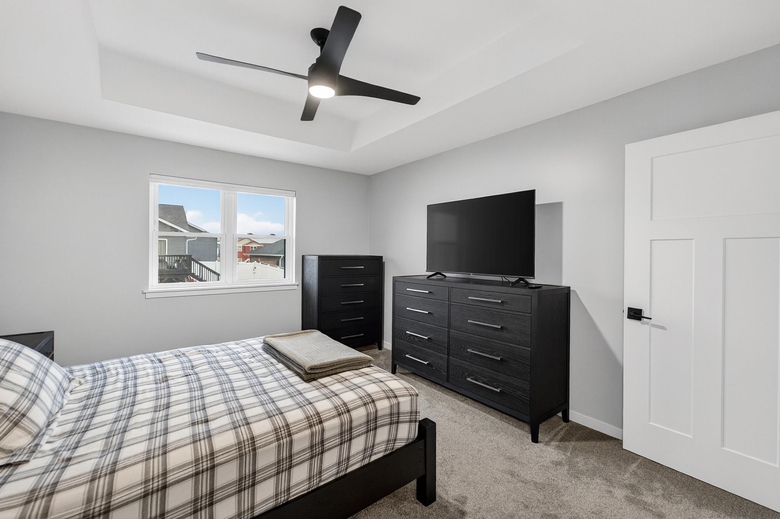 654 Locust Lane Evansville, WI 53536 - Photo 22 of 40