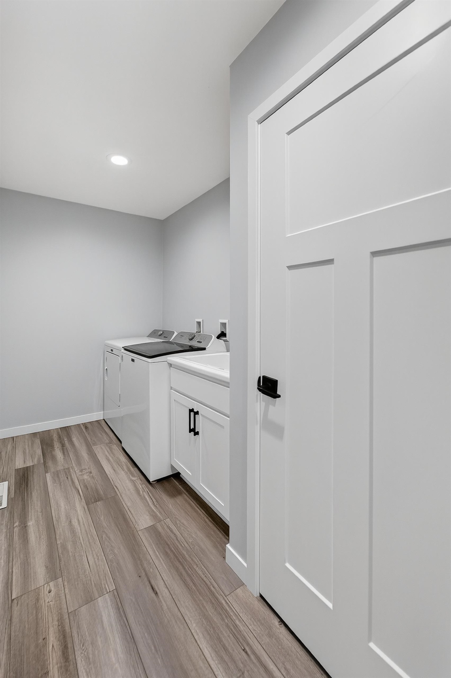 654 Locust Lane Evansville, WI 53536 - Photo 29 of 40