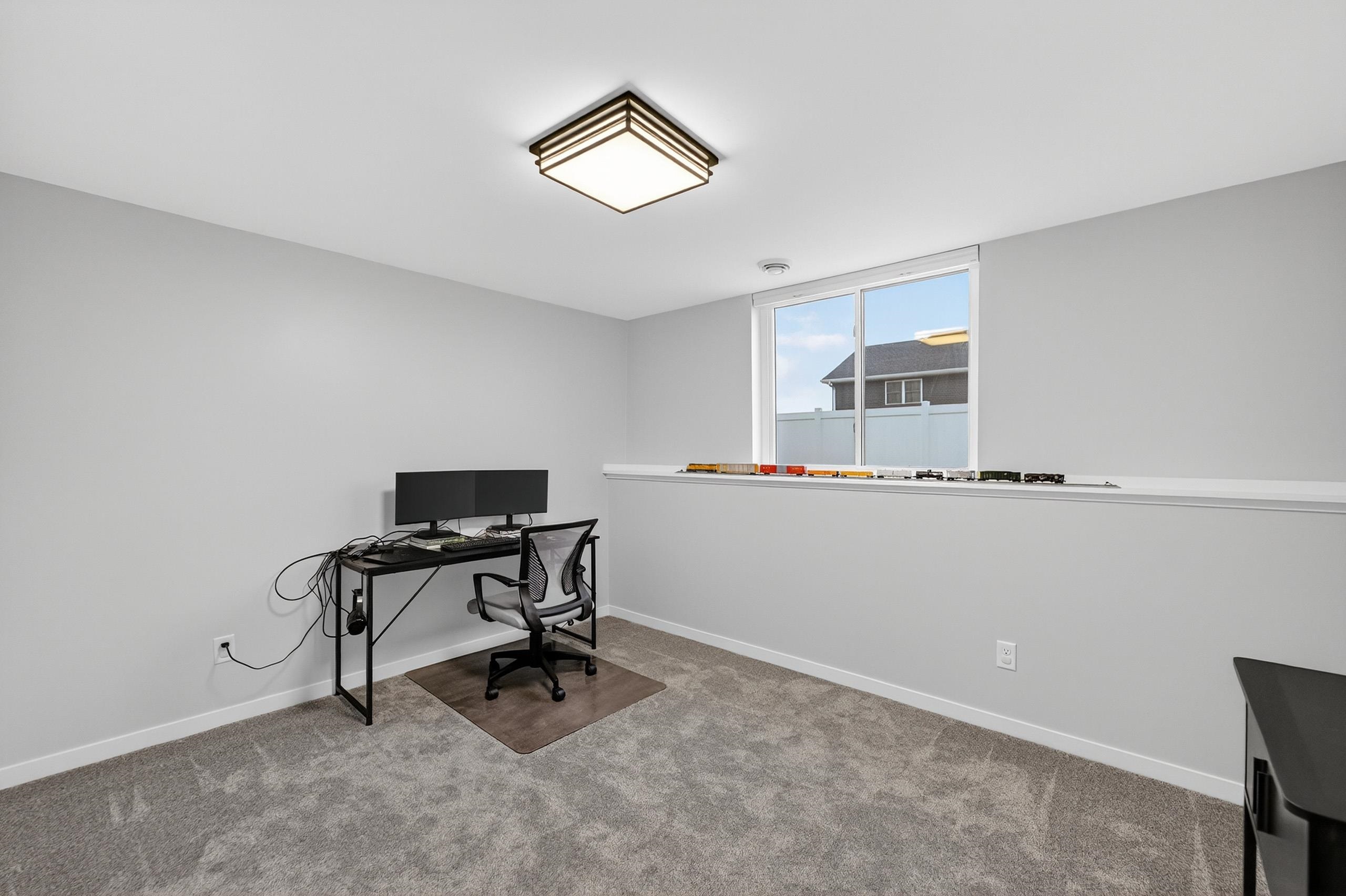 654 Locust Lane Evansville, WI 53536 - Photo 35 of 40