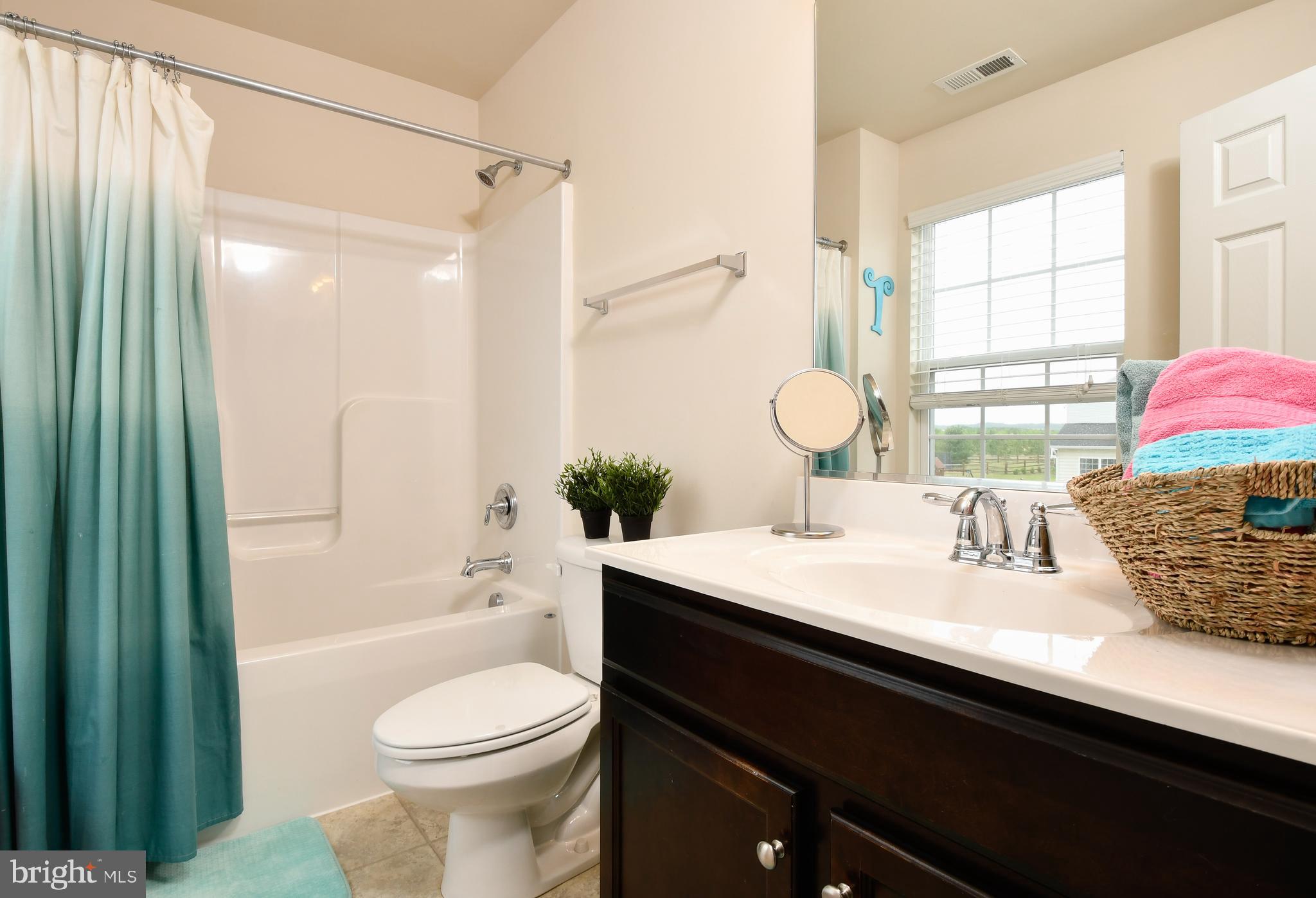 5230 Longbow Road King George, VA 22485 - Photo 39 of 51 Full bathroom off bedroom 2