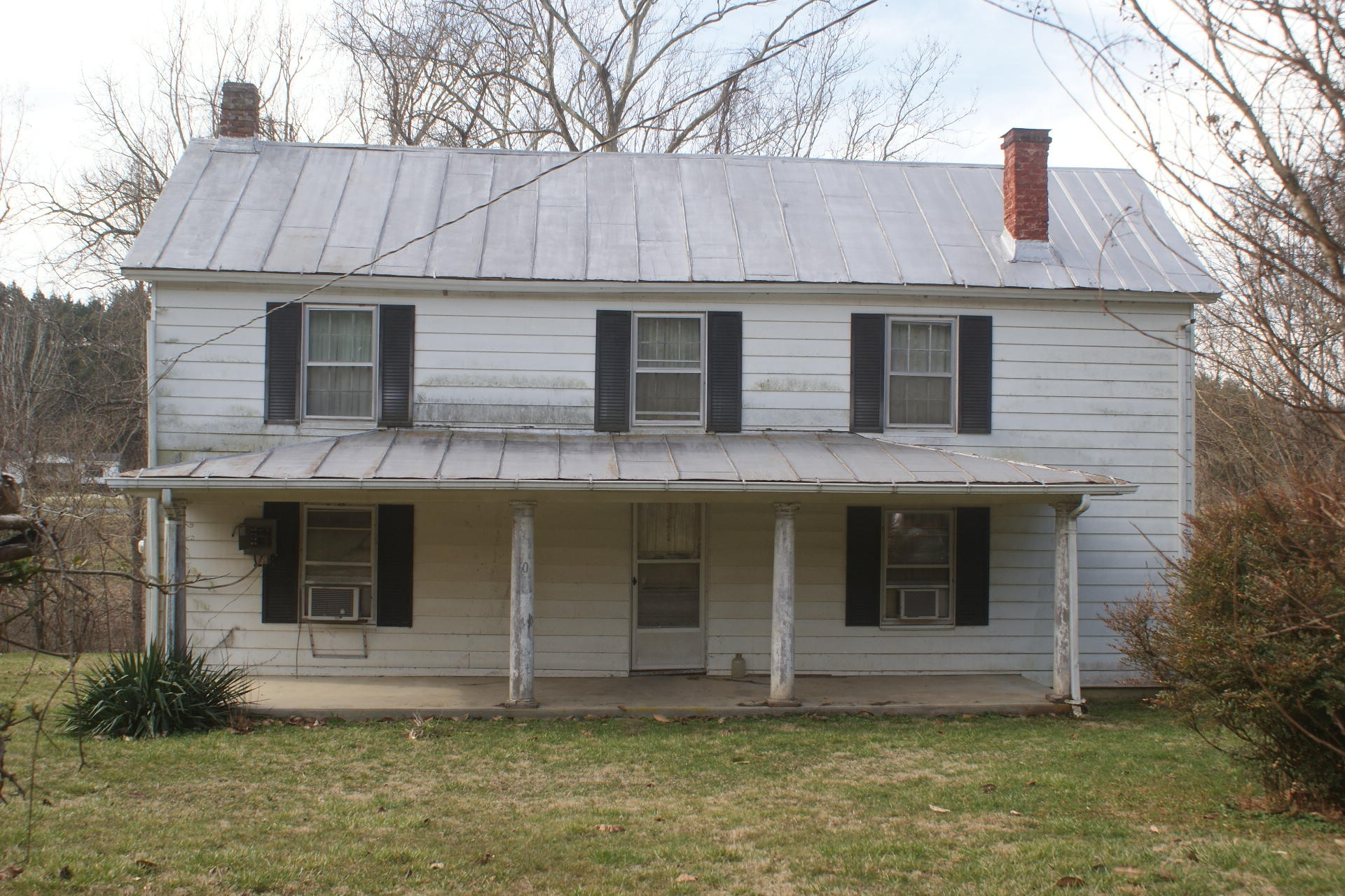 60 Sinking Creek Road