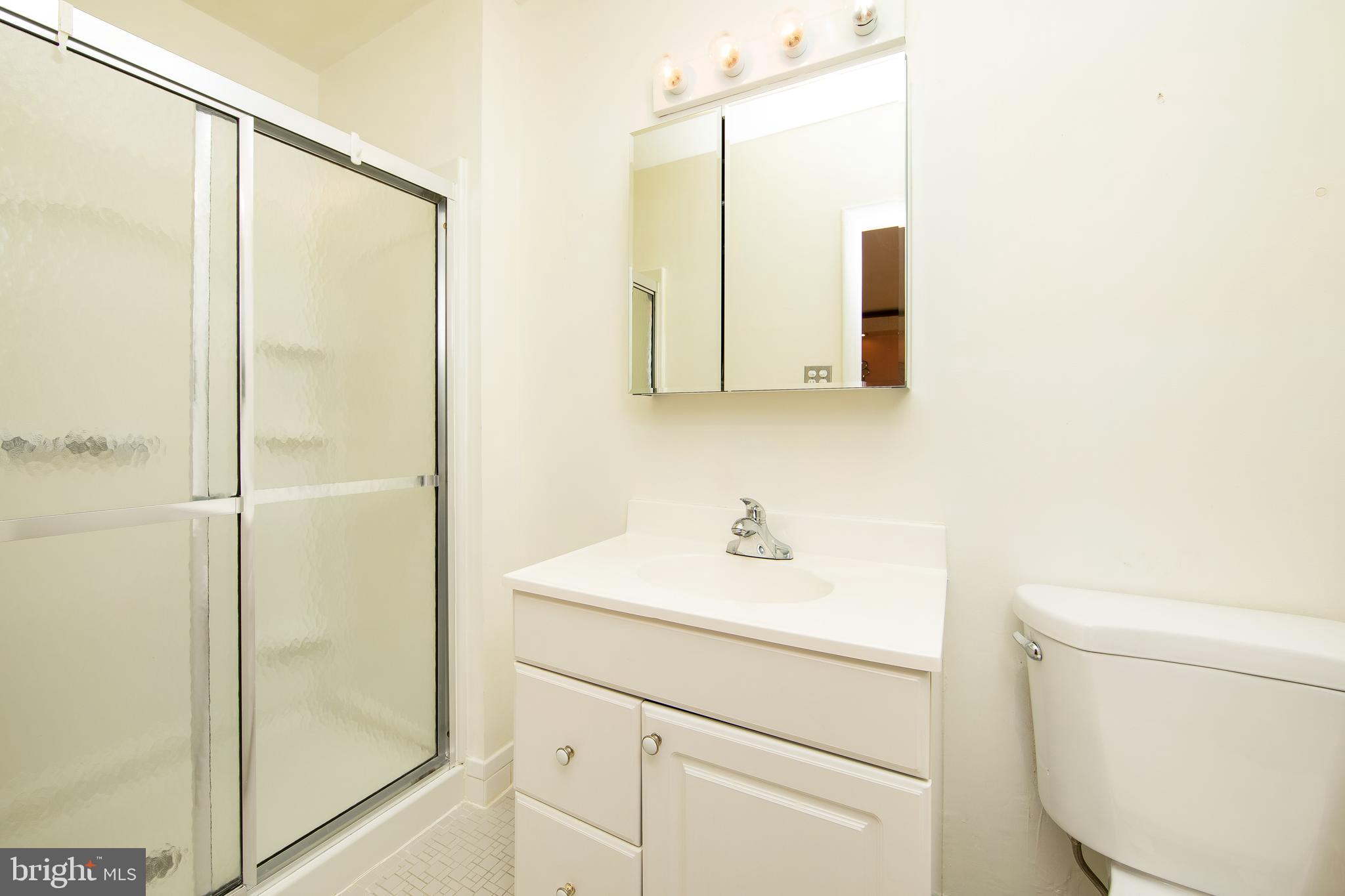 17 Strathmore Drive Cherry Hill, NJ 08003 - Photo 19 of 42 Primary Full Bath with New Toilet