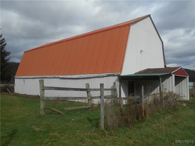 $189,900 | 4685 Highway 98, Humphrey, NY 14741