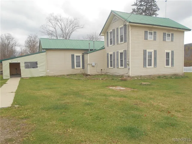 $189,900 | 4685 Highway 98, Humphrey, NY 14741