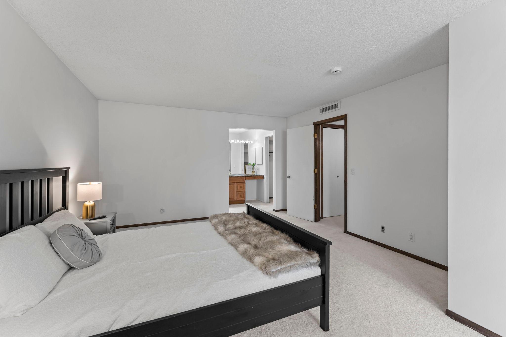 8549 Irwin Road, Unit 239 Bloomington, MN 55437 - Photo 19 of 52