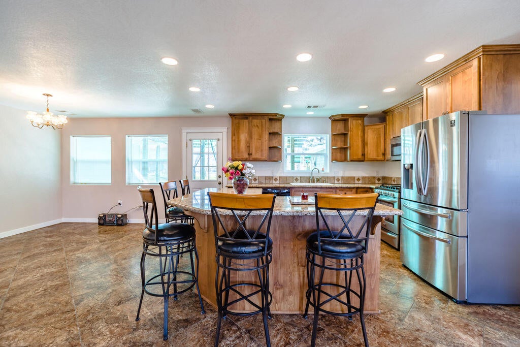 3149 Hanley Road Central Point, OR 97502 - Photo 5 of 47 HD-31