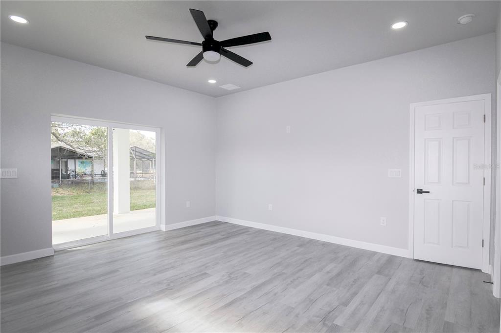 769 Memorial Drive Sebring, FL 33870 - Photo 11 of 27