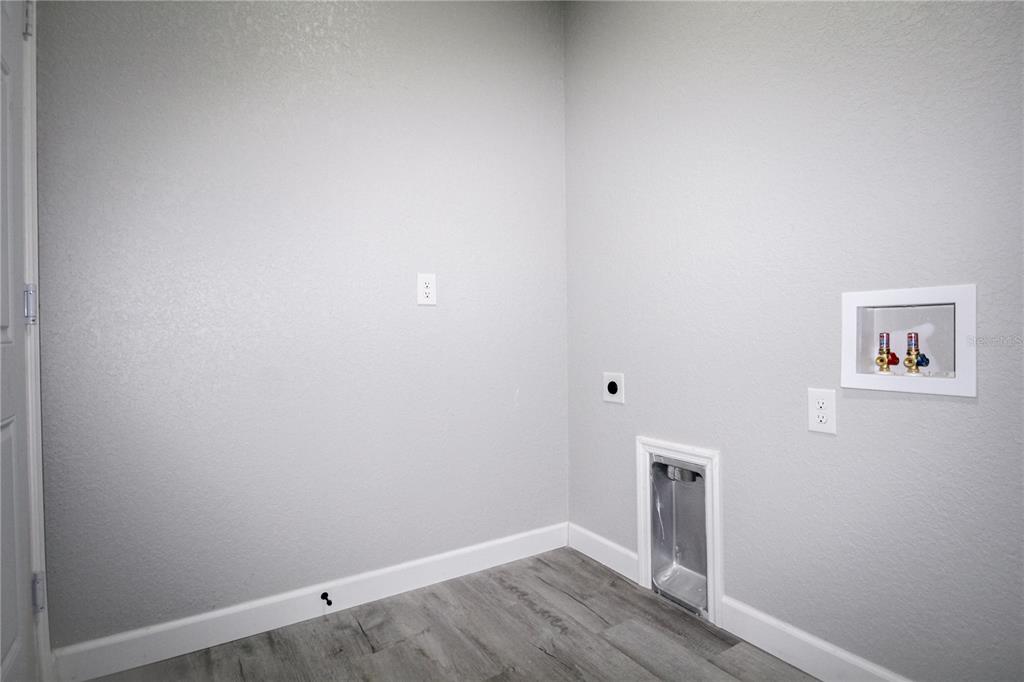 769 Memorial Drive Sebring, FL 33870 - Photo 21 of 27