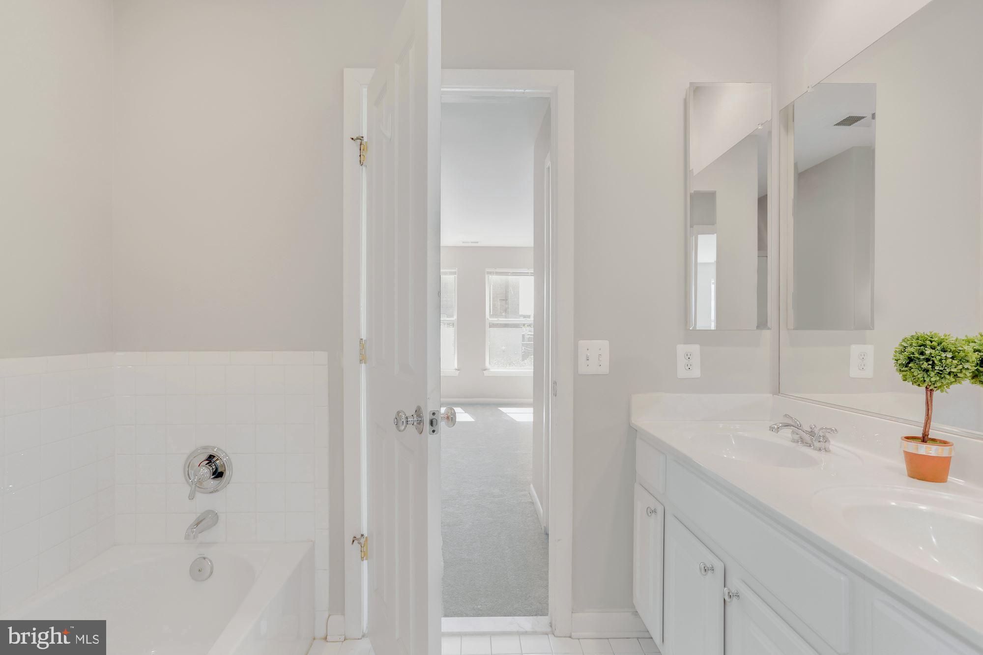 1219 V Street Northwest Washington, DC 20009 - Photo 11 of 50