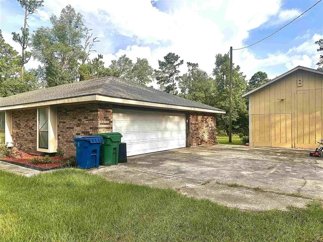 $297,000 | 409 Fields Highway, Dequincy, LA 70633