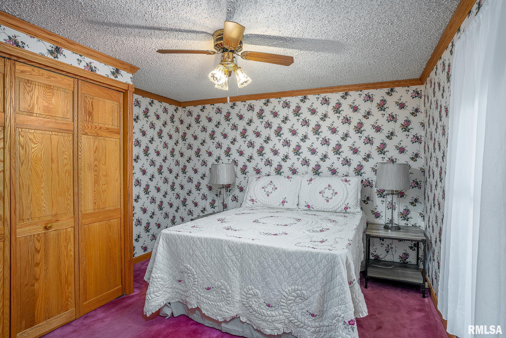 2425 Barker Street Clinton, IA 52732 - Photo 7 of 22 Gallery Image 7