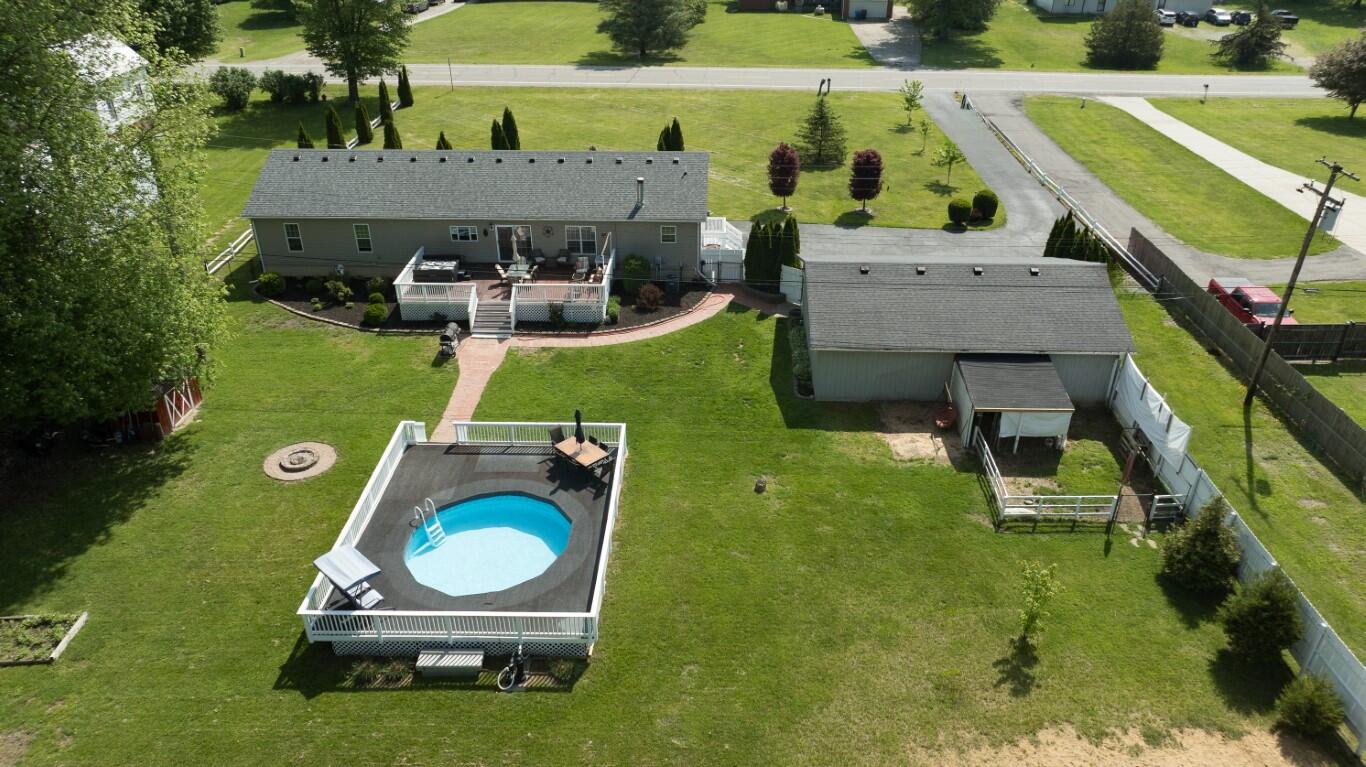 25280 Sumpter Road Belleville, MI 48111 - Photo 3 of 46 DJI_0876-Edit (Medium)