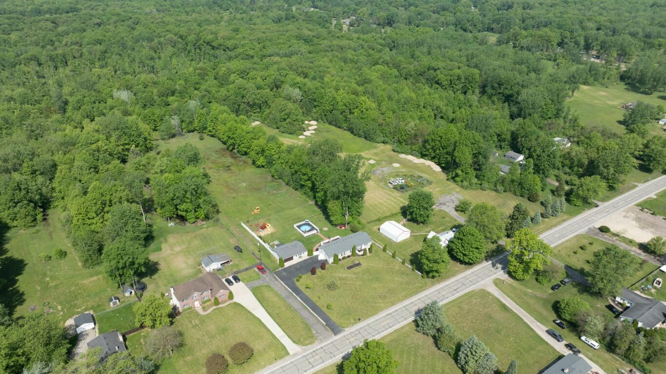 25280 Sumpter Road Belleville, MI 48111 - Photo 45 of 46 DJI_0857-Edit (Medium)