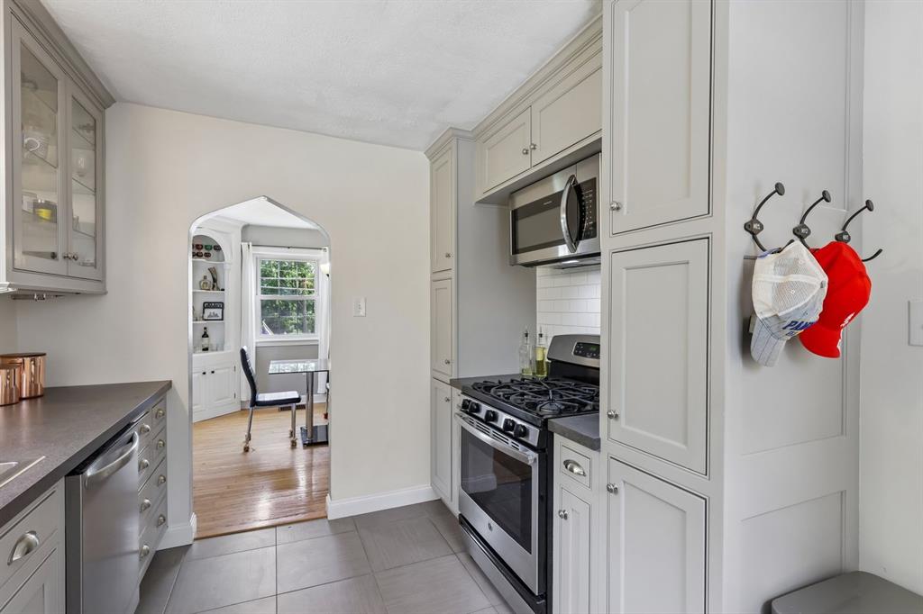 1770 Locust Road Sewickley, PA 15143 - Photo 11 of 33 Kitchen into dining room