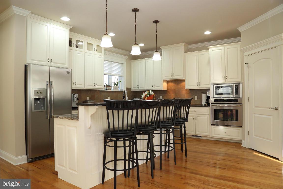 308 Bowyer Lane Lititz, PA 17543 - Photo 6 of 30 Gallery Image 6