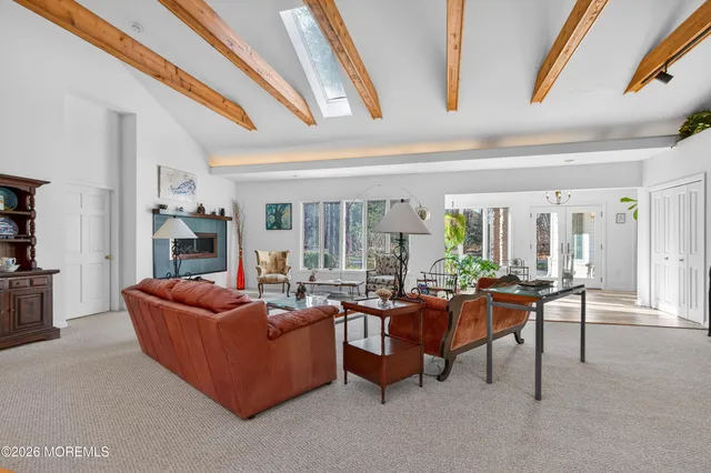 $889,000 | 184 Smithburg Road, Manalapan, NJ 07726