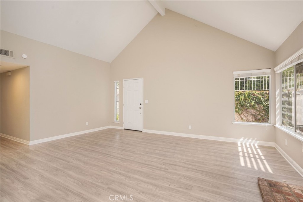 1934 Suntree Lane, Unit B Simi Valley, CA 93063 - Photo 3 of 35
