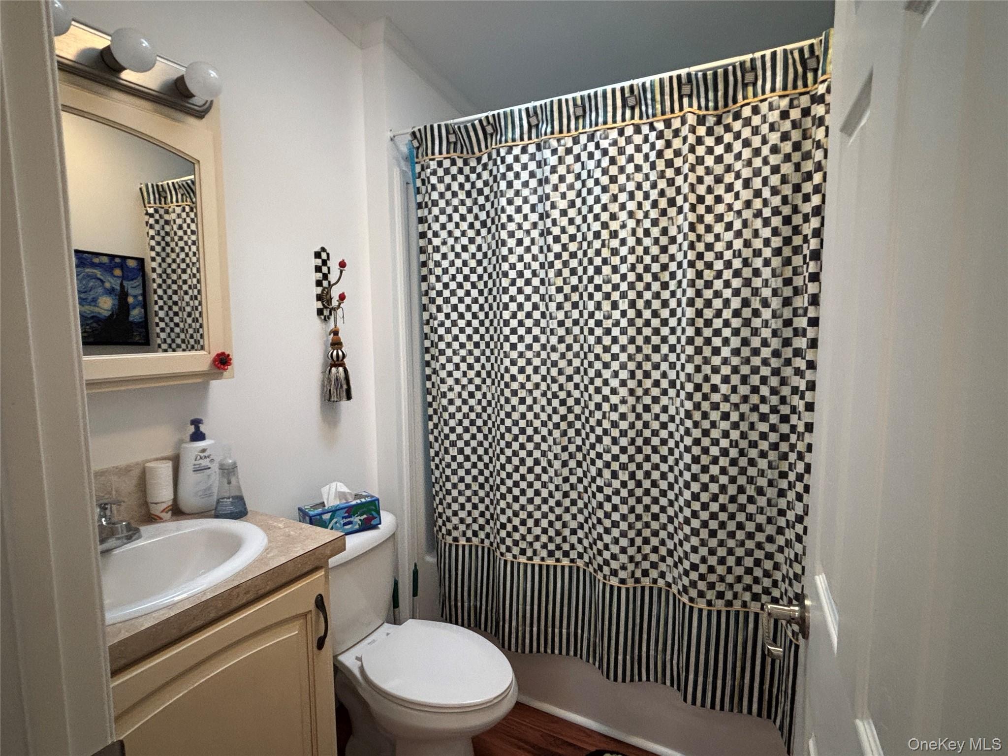 1661 Old Country Road, Unit 319 Riverhead, NY 11901 - Photo 10 of 19