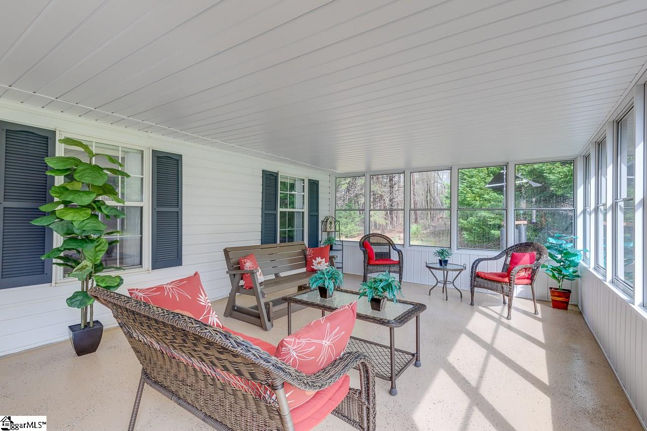 711 Holland Road Simpsonville, SC 29681 - Photo 3 of 36 Gallery Image 3