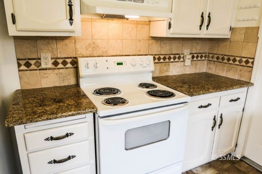 915 West Sullivan Avenue Ridgecrest, CA 93555 - Photo 16 of 42