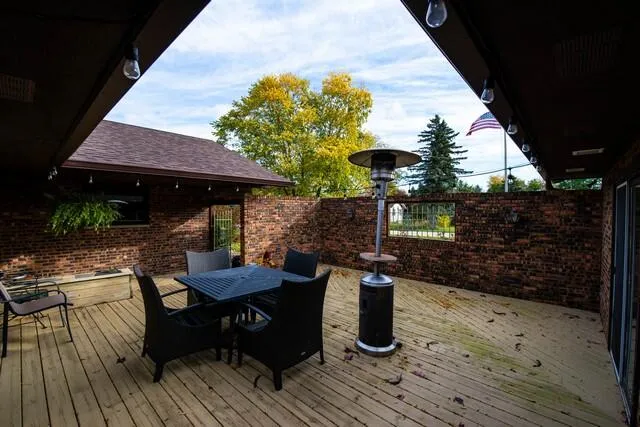 $499,900 | 8126 203rd Avenue, Bristol, WI 53104