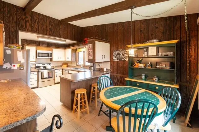 $499,900 | 8126 203rd Avenue, Bristol, WI 53104