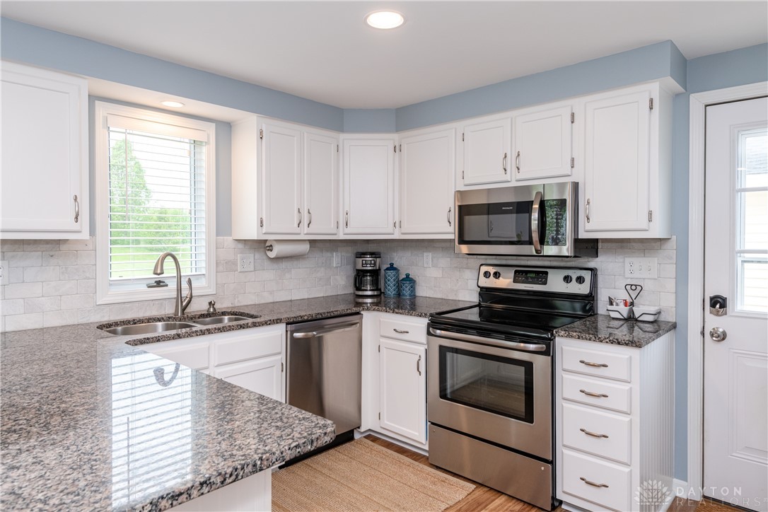 8061 Bunnell Hill Road Springboro, OH 45066 - Photo 19 of 62 Gallery Image 19