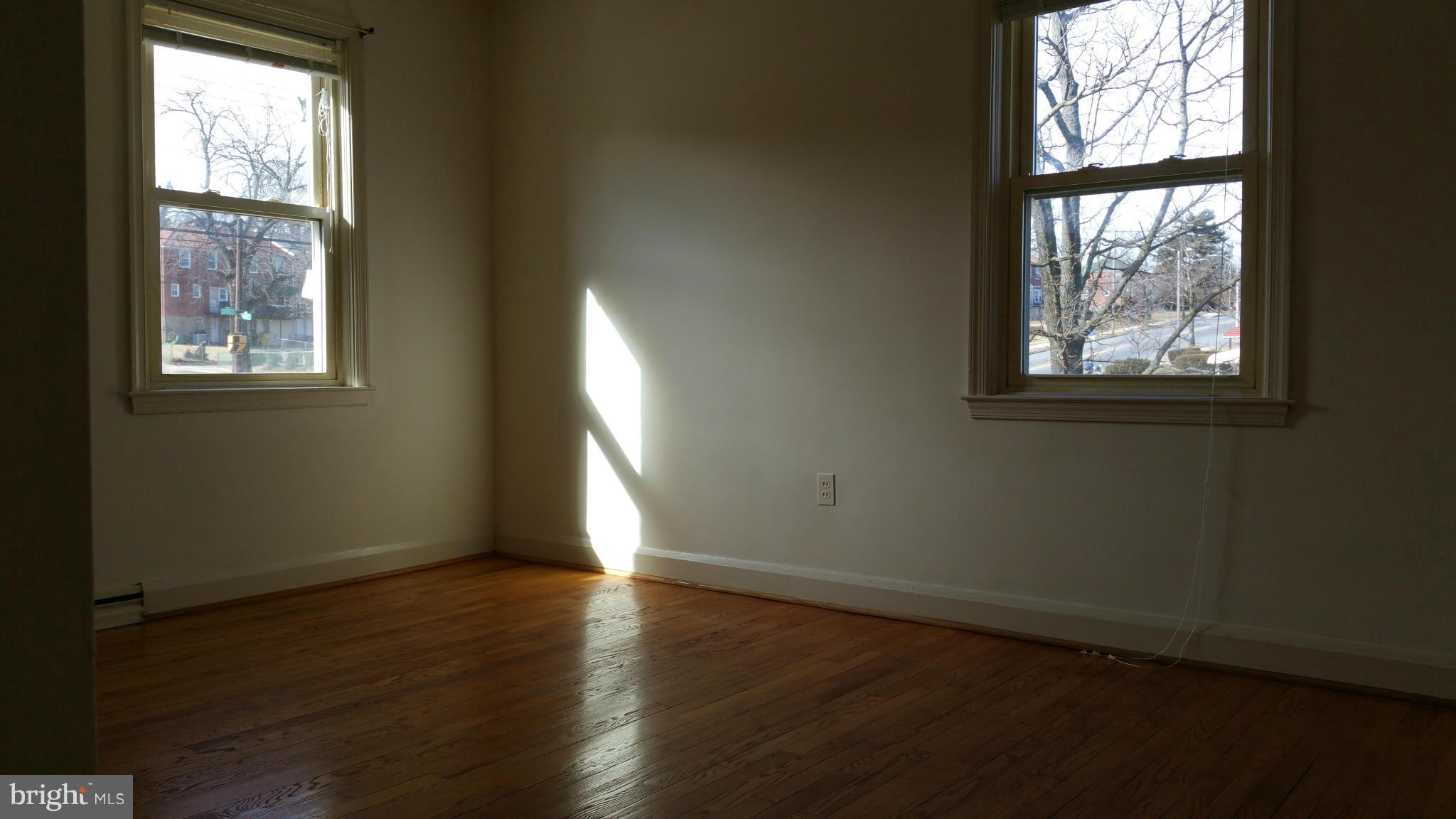 4829 Briarclift Road Baltimore, MD 21229 - Photo 8 of 10 Bedroom